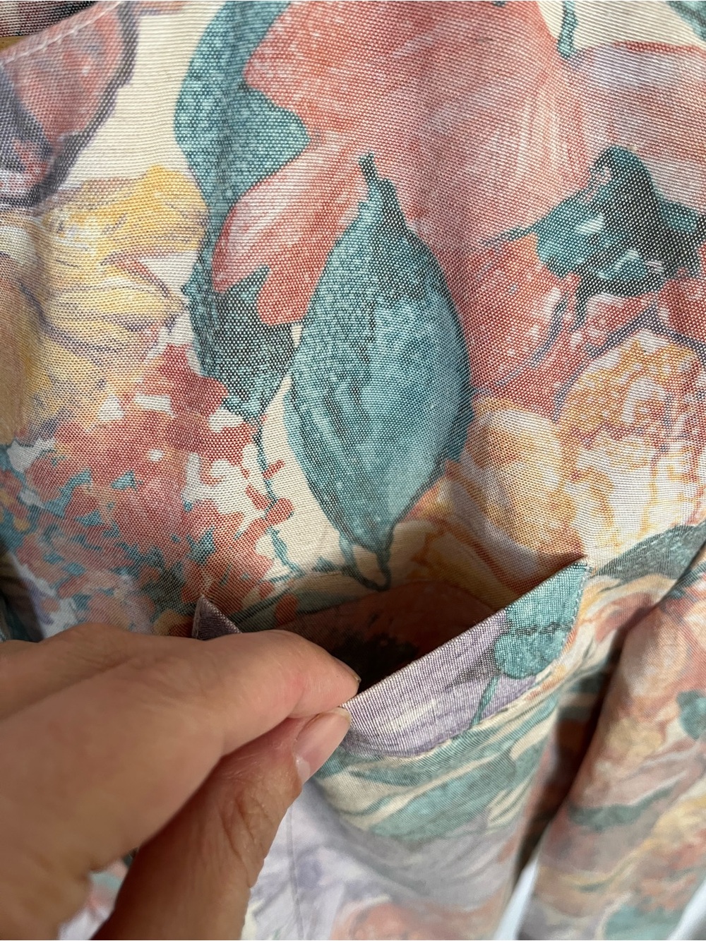 Floral Button-Front Jacket in Multicolor - one button missing - Picture 3 of 12